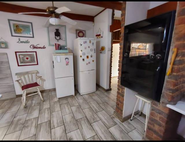 4 BEDROOM HOUSE FOR SALE IN KARENPARK